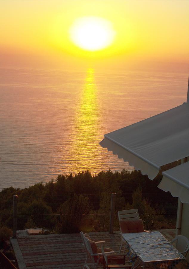 Porto Katsiki Blu Apartment Athanion Exterior photo